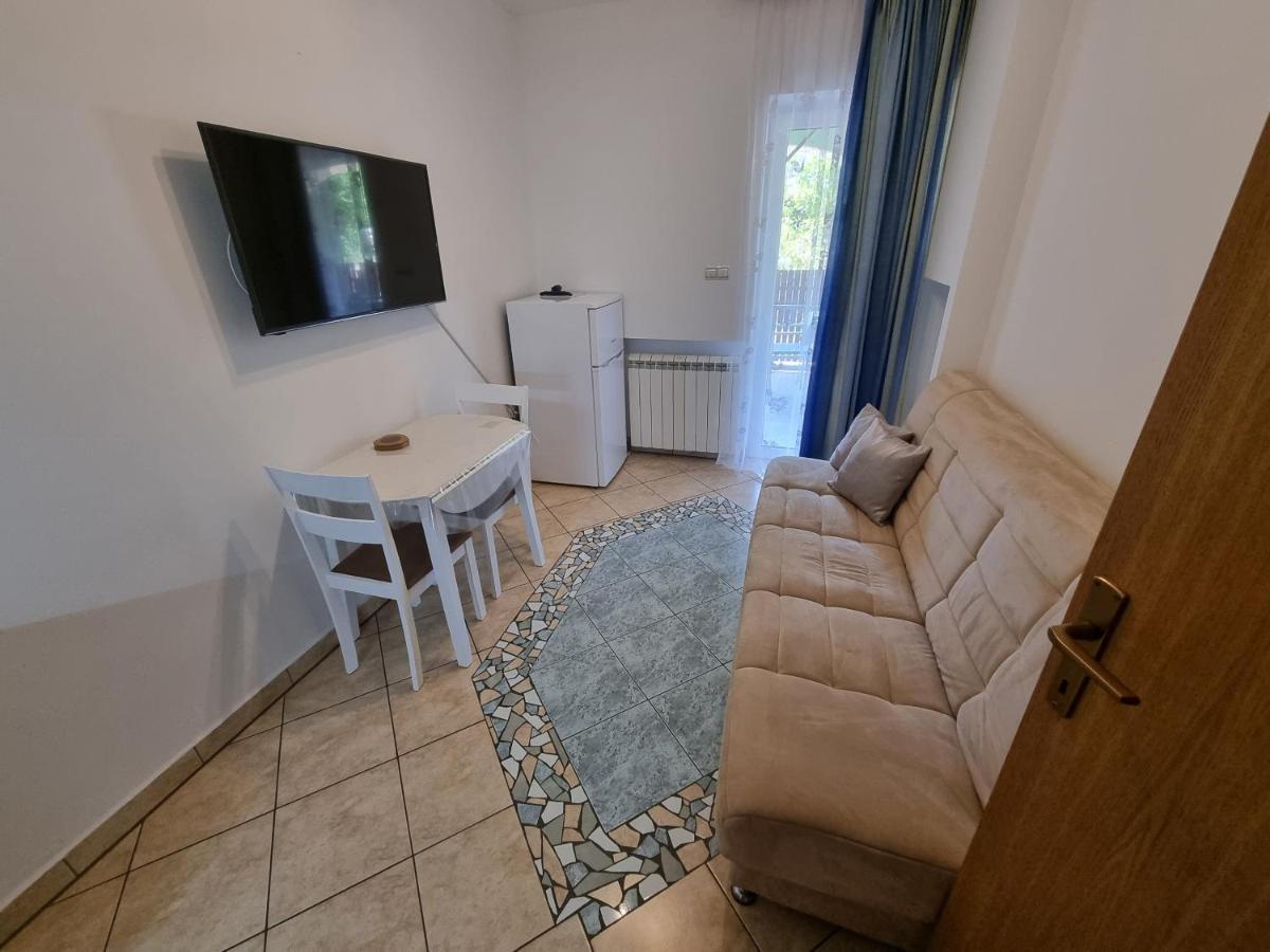 Апартаменты Apartman 2 Лижнян Экстерьер фото